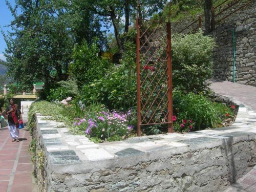 26 Sri Aurobindo Ashram Madhuban