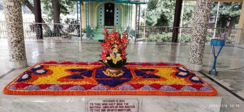 186_Samadhi-Decorations-at-Sri-Aurobindo-Yoga-Mandir-Rourkela.jpg