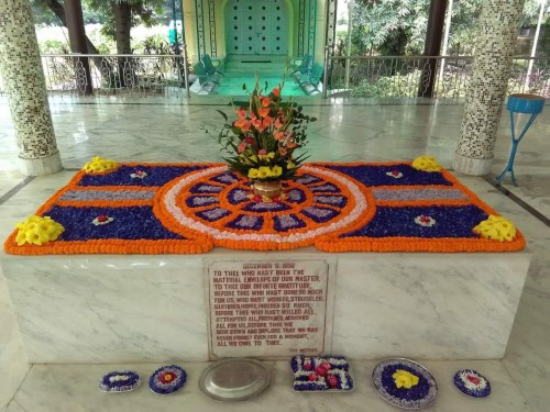 99_Samadhi-Decorations-at-Sri-Aurobindo-Yoga-Mandir-Rourkela.jpg